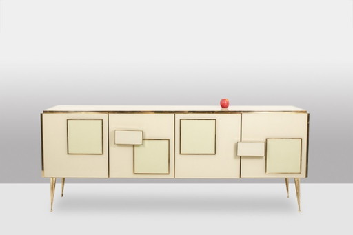 Credenza in vetro opalino color crema e bronzo dorato. Stile contemporaneo.
