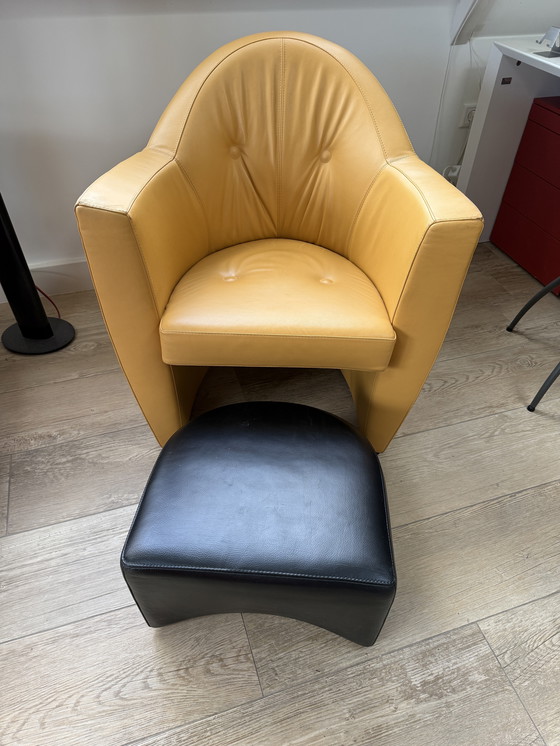 Image 1 of Poltrona Leolux Carabita con poggiapiedi in pelle