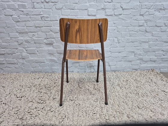 Lot de 2 Chaises de Cuisine Vintage Design avec Formica Faux Bois et Cadre Laqué Marron, Pays-Bas, Années 1960 (photo 6 of 7)