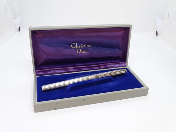 Image 1 of Penna a sfera scanalata Dior, metallo argentato, anni '70 - Francia