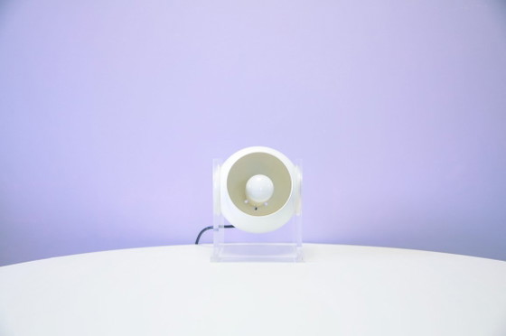 lampada da tavolo sfera metallica in cubo – Lampade da tavolo, Metallo, Plexiglass (photo 4 of 6)