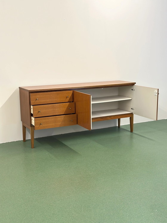 Credenza in teak Mid-Century, anni '60, Credenze, Legno, Metallo, Mid Century Modern (foto 2 di 8)