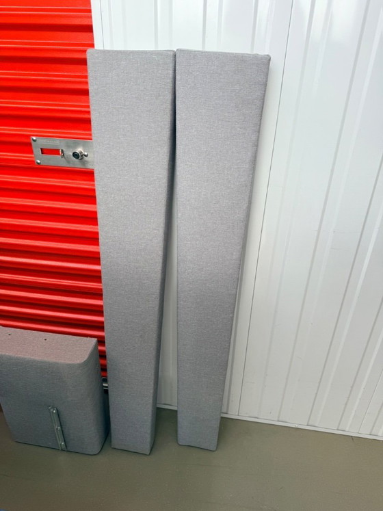Image 1 of Swisse Sense, testiera di lusso, letto matrimoniale, capitonné grigio