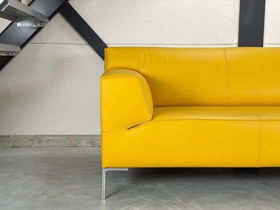 Design on Stock Bloq 3-seater sofa - ocher yellow leather, 3-5 seaters, Chrome (photo 2 of 10)