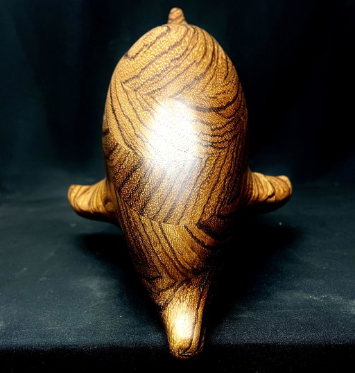 Marcus Meyer - Delfín (Madera de Zebrano)