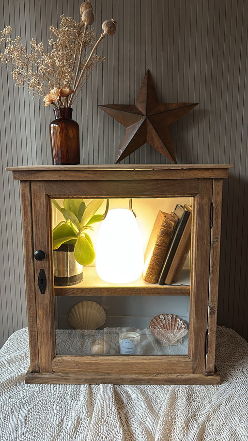Small display case