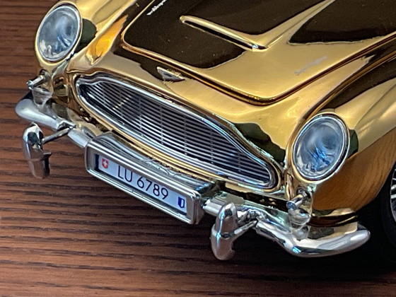 Image 1 of Danburt Mint Astin Martin DB5 James Bond Édition Or