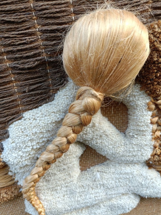 Image 1 of Vintage 1970 wandkleed vrouw natural Don Freedman 