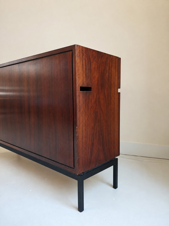 Aparador antiguo de palisandro con mueble para tocadiscos – Aparadores, Metal, Wood (photo 4 of 10)
