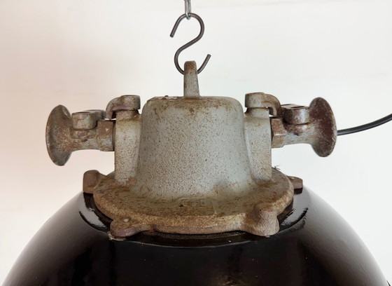 Image 1 of Industriële kooilamp van zwart emaille en gietijzer, jaren 60