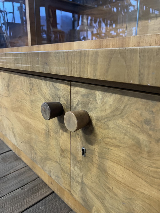 Image 1 of Art Deco Walnoot buffer dressoir jaren 30 Duits
