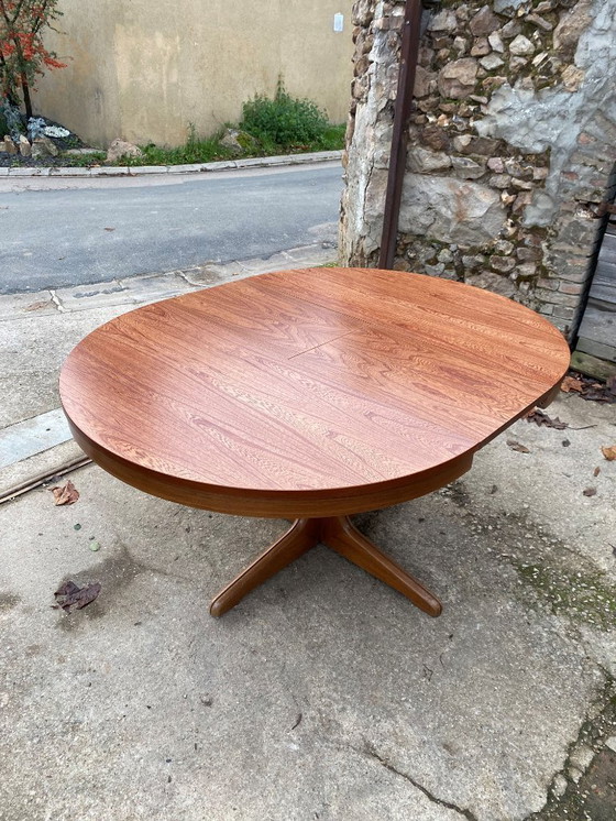 Image 1 of Scandinavian extendable round teak table, 115cm diameter, 152cm length, an70