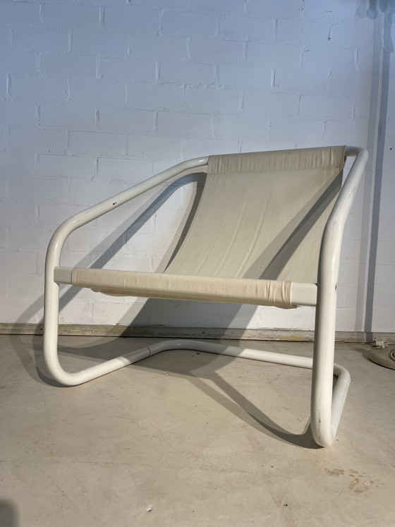 Image 1 of Fauteuil lounge en acier tubulaire et toile, années 1970. La structure tubulaire est vintage.