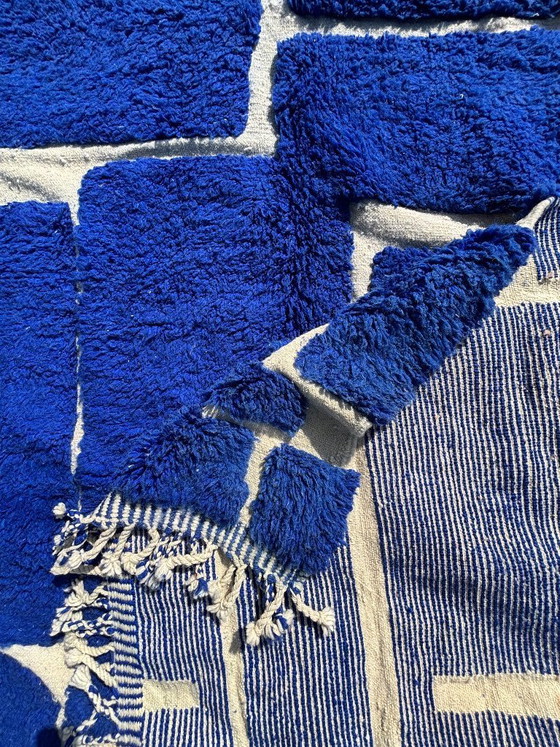 Image 1 of Marokkaans blauw Beni Mrirt tapijt 300x340 cm - Handgemaakt wollen tapijt, blauw geometrisch vloerkleed