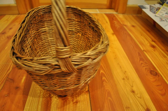Vintage rieten mand, jaren 50 – Decoratieve objecten (photo 2 of 7)