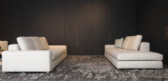 Image 1 of Minotti Williams 3-zitsbank met lounge – nieuw gestoffeerd
