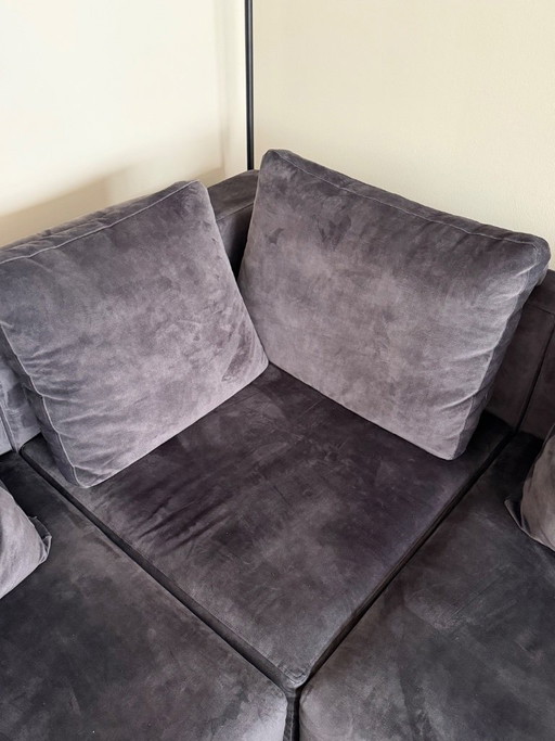 Luxuriöses, geräumiges Ecksofa aus schwarzem Samt, Passe Partout