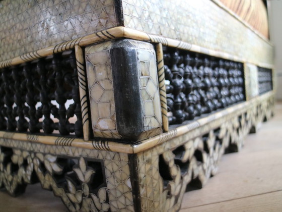 Image 1 of Poltrona moresca vintage (Marocco) - Realizzata a mano negli anni '80