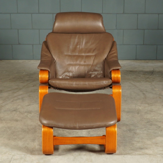 Image 1 of Deense “Apollo” fauteuil met hocker – Svend Skipper – jaren 70