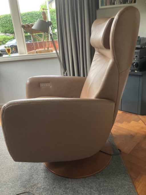 prominent recliner