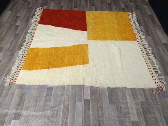 Image 1 of Marokkaans wollen tapijt – Uniek ontwerp & handgemaakt 200cmx200cm