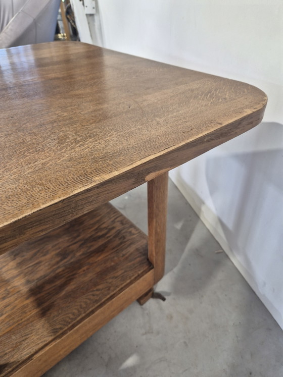 Image 1 of Quadratischer Beistelltisch aus Eiche im Art-déco-Stil