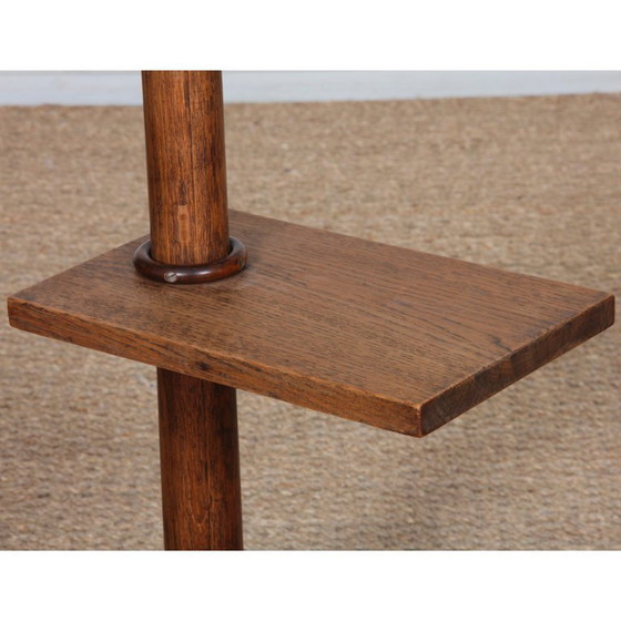 Image 1 of Lámpara de pie de roble que data de la década de 1950.