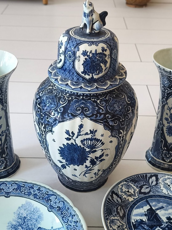 Image 1 of Juego de jarrones, tarro de jengibre y platos/platos de pared de Delft Blue Boch.