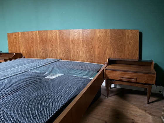 Image 1 of Letto vintage in legno 150x200 con comodini