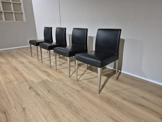Image 1 of 4x B&B Italia Maxalto - Eetkamerstoelen Melandra - Zwart - Leer - Design