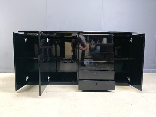 Italiaans glanzend vintage dressoir, jaren 1970