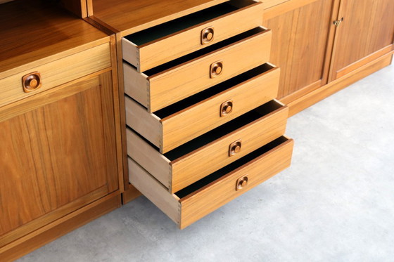 Image 1 of vintage Zweeds teak wandmeubel 