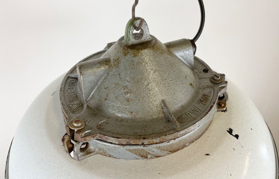 Image 1 of Suspension industrielle en fonte émaillée grise de Zaos, années 1960