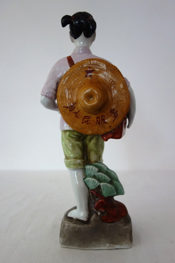 Image 1 of Chinesische Frauenstatue aus Biskuitporzellan – Kulturrevolution Nr. 16