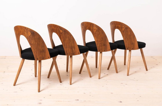 Image 1 of Set di 4 sedie da pranzo Mid-Century di Antonin Šuman, rivestite in tessuto Kvadrat