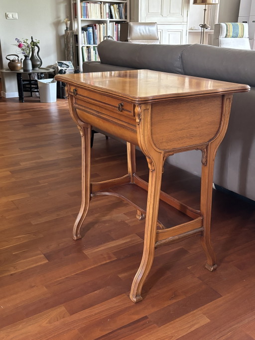 petite table d'entrée