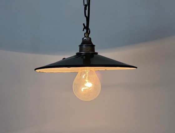 Industrial Green Enamel Light, 1950s – Pendant lamps, Iron, Metal (photo 9 of 17)