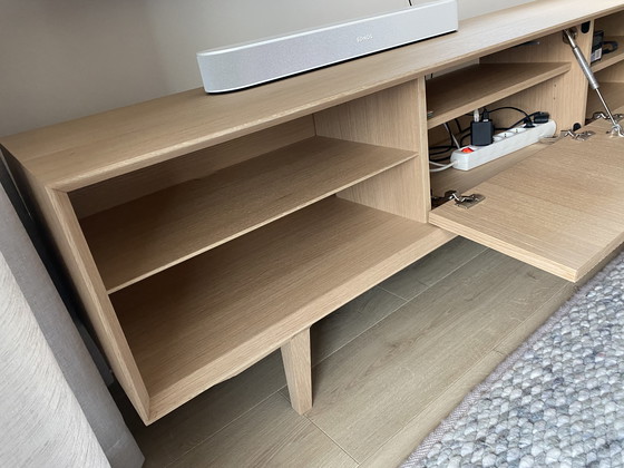 Image 1 of Meuble TV Monoz Groove en chêne 180 cm