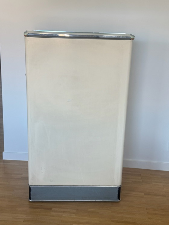 Mobile contenitore vintage in metallo, cromo e vetro – maquet, Mobili contenitori (photo 10 of 15)