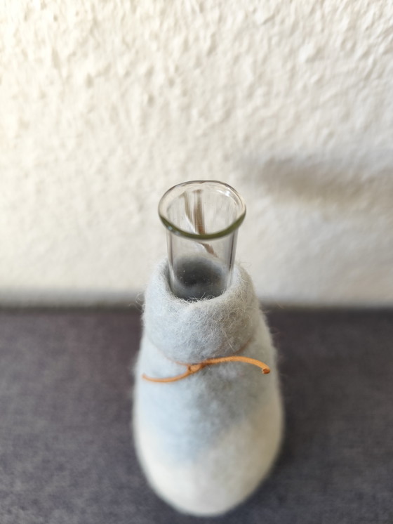 Image 1 of Aveva Cutting Vase Skandi Deko – Glass, Wool & Sand, Light Blue/White, Hygge