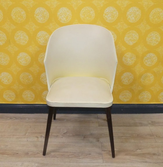 Image 1 of 50er Jahre Cocktailstuhl pastell gelb rockabilly Klassiker Stuhl Holz Cocktailsessel Kunststoff retro vintage mid century fiftie