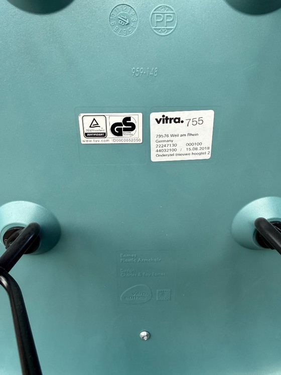 Vitra Eames DAR chair, Charles und Ray Eames (Lagerbestand: 6) – Esszimmerstühle, Metall, Kunststoff (photo 11 of 12)