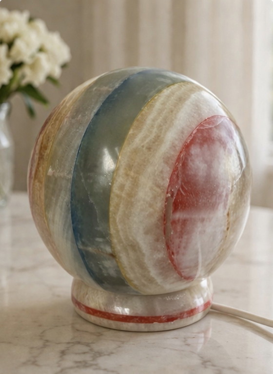 Image 1 of Sculptural Onyx Marble Sphere Lamp – Warm Ambient Light – Italian Modernist Style 