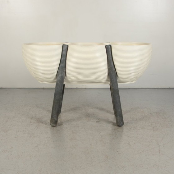 Image 1 of 1x Dirk van der Kooi planter, 3D printed