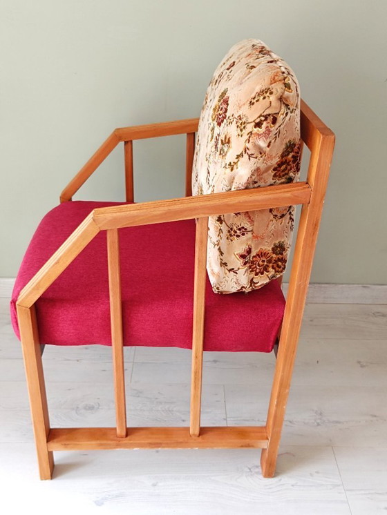 Image 1 of Fauteuil en bois massif et repose-pieds vintage