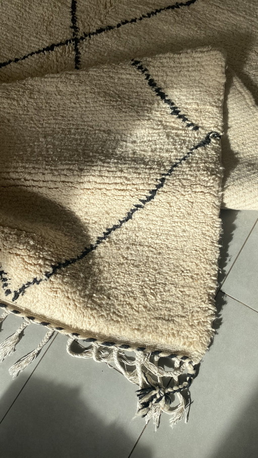 Tschebka d’Atlas – 296 cm x 198 cm – Ein zeitloses Meisterwerk