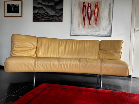 Image 1 of Sofá de cuero de diseño