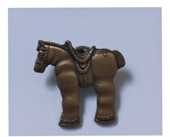 Pin de caballo Botero firmado numerado – Láminas artísticas, Metal (photo 2 of 7)