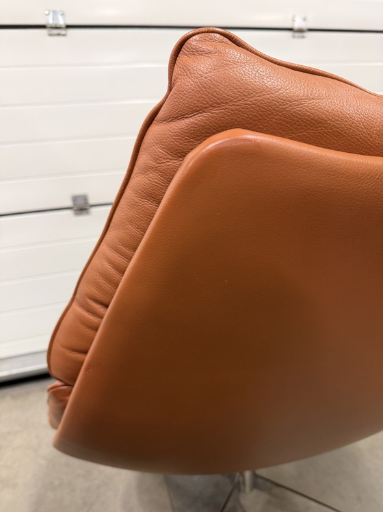 Image 1 of Artifort F588 G. Harcourt in Cognac leather, with 4-star base (rarer!)