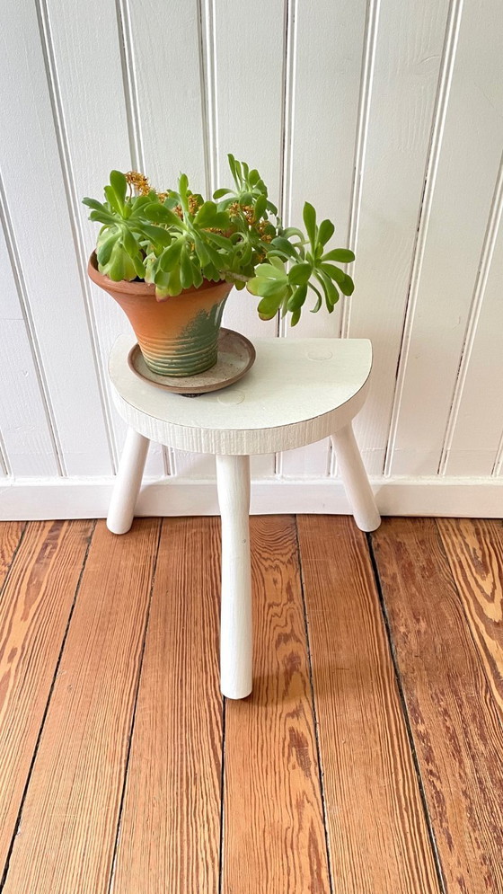 Image 1 of TABOURET Tripod White VINTAGE